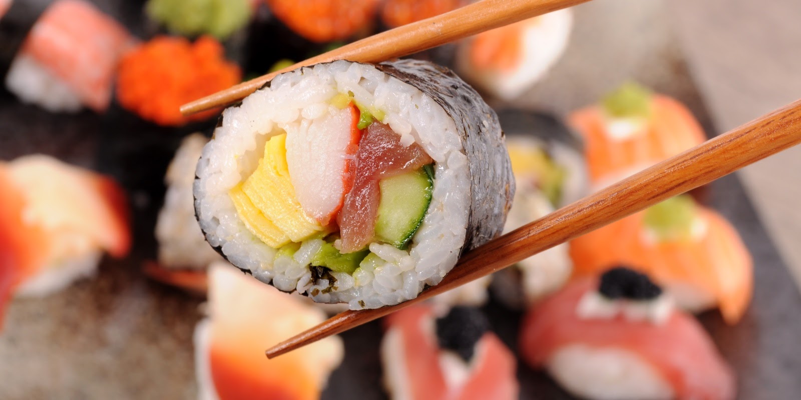 Veja receitas simples para fazer sushi